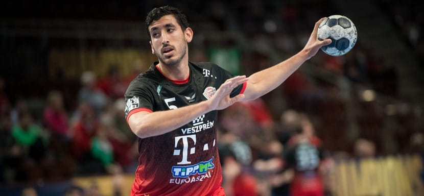 Лига чемпионов. Египтянин Яхья Омар из "Веспрема" — автор лучшего гола по итогам ответных матчей 1/8 финала (ВИДЕО)