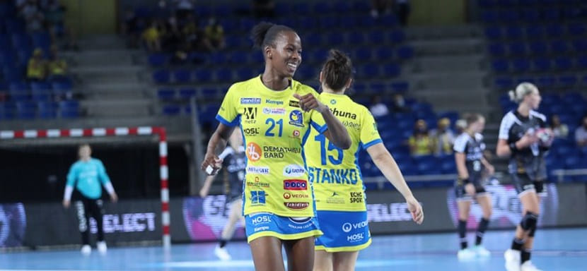 Франция. Возобновился женский чемпионат. В первом после паузы матче лидер "Мец" дома переиграл аутсайдера "План-де-Кюк"