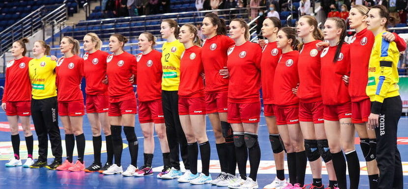 ЧЕ-2022. Ежикова, Лобач, Артюхович и еще 21 игрок вызваны в сборную Беларуси на матчи квалификации. В тренерский штаб вошел Максим Бабичев