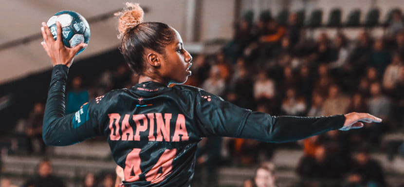 Франция. Правая крайняя сборной Сенегала и "Нанта" Раисса Дапина продолжит карьеру в "Ницце"