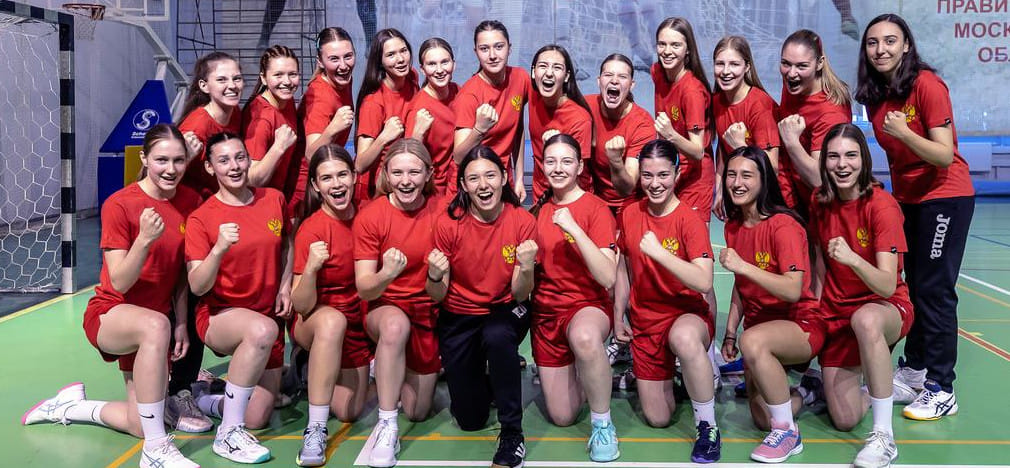 Первый сбор нового состава младшей женской сборной России стартовал в Красноармейске под руководством Оксана Роменской