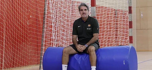 Испания. Карлос Ортега: "Тренировать "Барселону" непросто. Но  я хочу продолжать, потому что "Барса" — клуб-победитель.