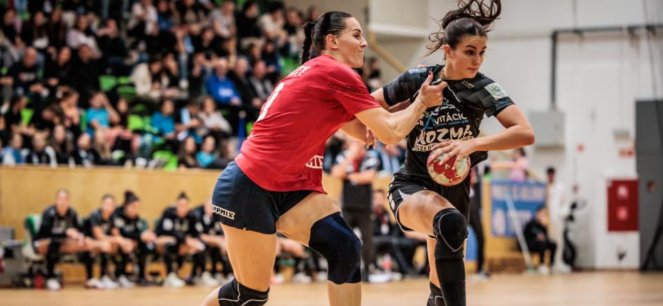 "Сомбатхей" и "Вашаш" сыграли боевую ничью, "Эстергом" победил команду НЕКА и поднялся на 4-е место в женском чемпионате Венгрии