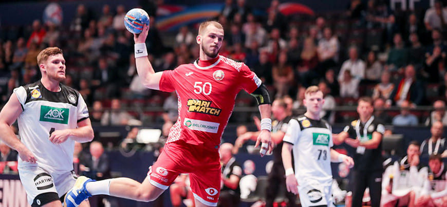 Белорусский линейный Артём Королёк пропустит сегодняшнюю встречу со сборной России из-за повреждения плеча