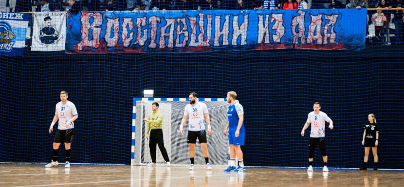 "Чеховские медведи" в сверхрезультативной игре уверенно обыграли в гостях "Воронеж" и возглавили мужскую Суперлигу