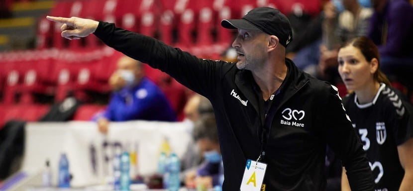 Официально. Румынский специалист Костикэ Бучески приступил к работе в "Кастамону". Клуб из Турции — соперник ЦСКА по Лиге чемпионов (ВИДЕО)