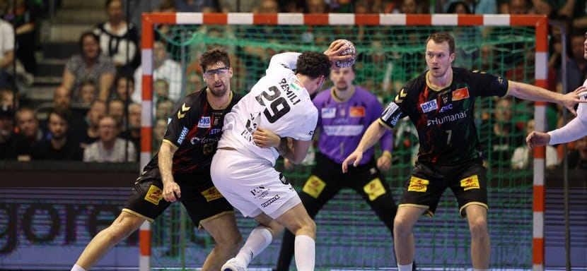 "Веспрем" Сергея Марка Косоротова и Никиты Вайлупова принимает "Магдебург", "Пик" в гостях у "Барсы": сегодня определятся ещё два полуфиналиста ЛЧ