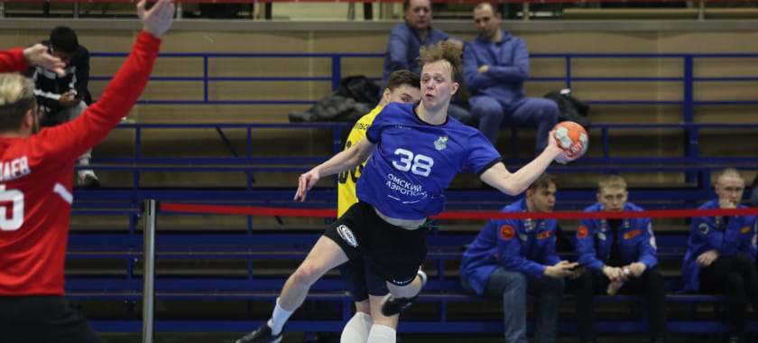 Омский "Скиф" на своей площадке оказался сильнее "Ростова", МССУОР № 2-"Академия" разгромила "Тхенолог-Спартак" в матчах высшей лиги