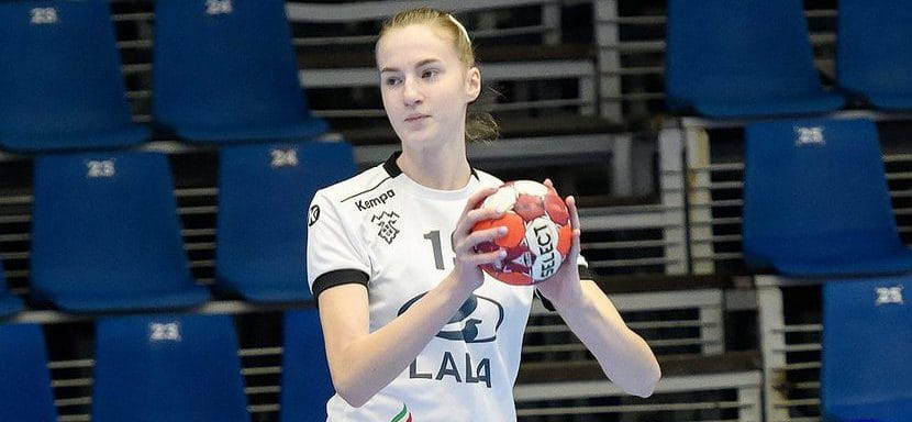 Россия. Мария Шмонина: "В защите у меня пока очень мало опыта. Над этим я усиленно тружусь на тренировках каждый день"