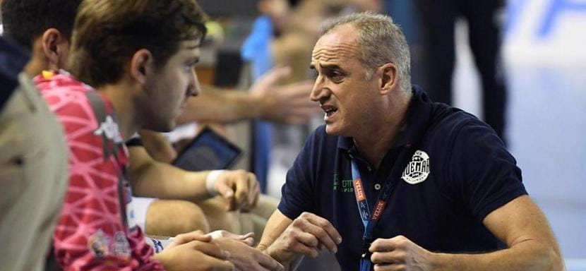 Рафаэль Гихоса: "Иран мы покинули через границу с Арменией. Ждём в аэропорту рейс, чтобы вернуться в Испанию"