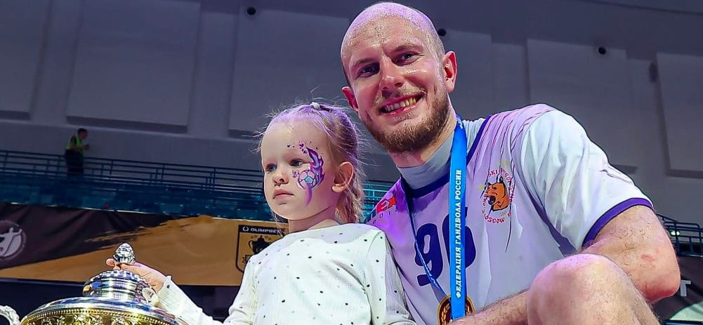 "Место потрясающее! Воздух чудесный, звери бродят… " Лучший разыгрывающий Суперлиги Артём Кулак — очередной герой авторской рубрики БЦ