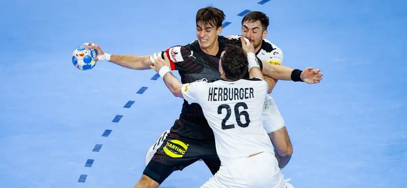 Сегодня стартует 17-й мужской чемпионат Европы, который принимают Дания, Норвегия и Швеция. В первый день состоятся четыре матча