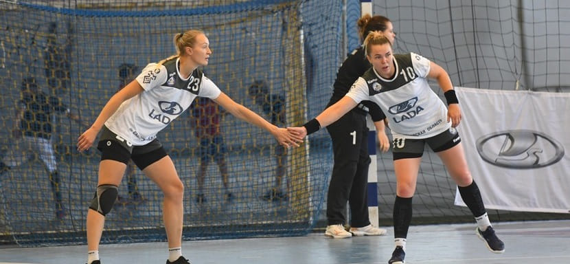 Открытый Кубок Тольятти. "Лада", обыграв с перевесом в четыре мяча звенигородскую "Звезду", стала победителем домашнего турнира