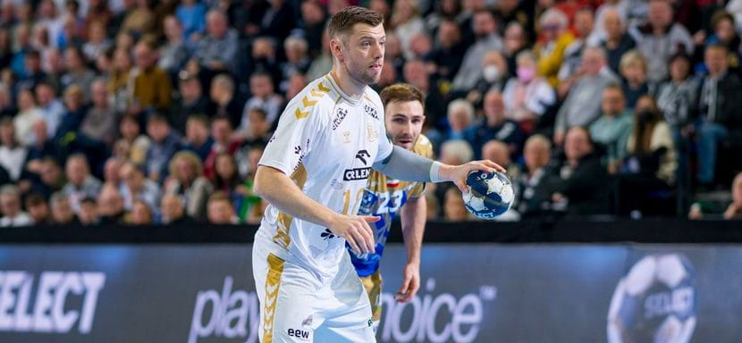 Лига чемпионов. Правый крайний "Киля" Никлас Экберг пропустит минимум месяц после повреждения в матче с "Кельце"