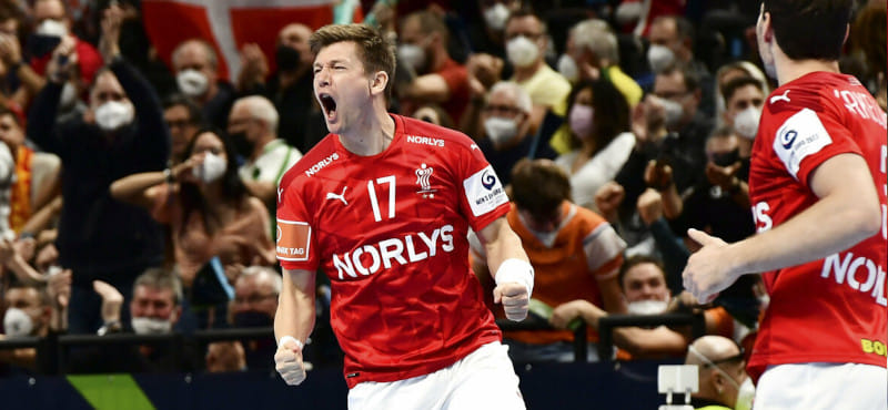 В августе состоится прощальная игра Лассе Свана и Хольгера Гландорфа с участием Миккеля Хансена, Никласа Ландина, Уве Генсхаймера и других звёзд