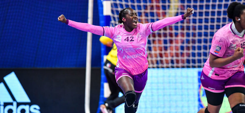 Франция. "Нант", несмотря на поражение от "Пари-92", занял пятое место. Известно распределение мест в верхней восьмерке чемпионата