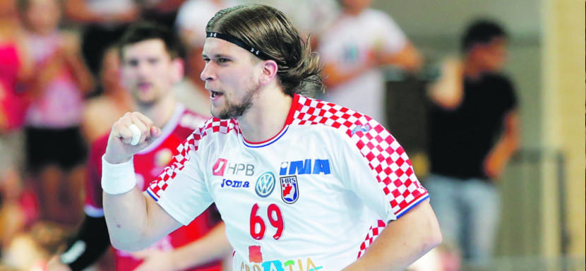 Румыния. Анте Кудуз: "Я умолял их открыть двери, чтобы просто взять вещи. Но сказали, что нельзя. У меня нет ни нижнего белья, ни футболок"