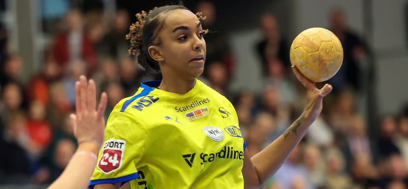 Дания. Правая полусредняя Мари-Элен Сажка после этого сезона покинет "Нюкёбинг" и вернётся в чемпионат Франции