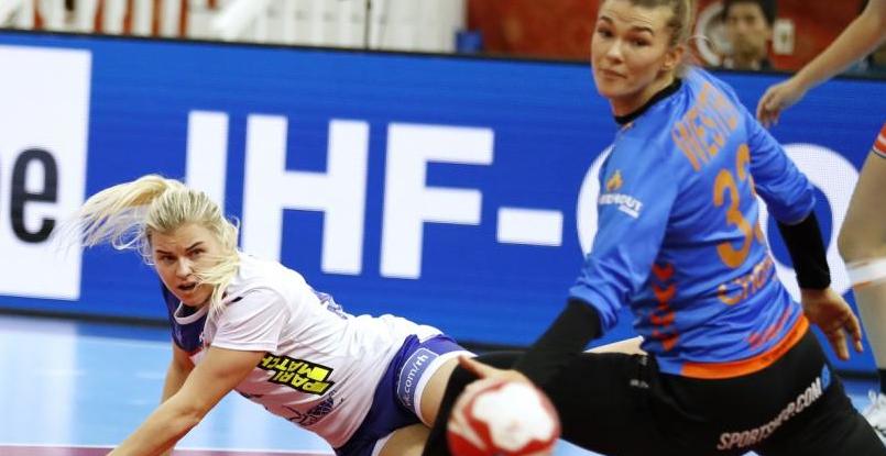 ЧМ-2019. Голы Кристины Кожокарь и Анны Вяхиревой попали в десятку лучших по итогам игрового дня пятницы (ВИДЕО)