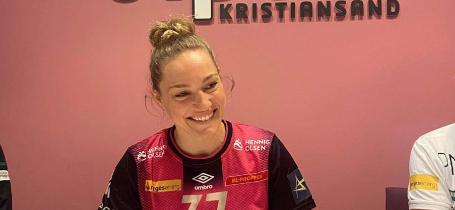 Норвегия. 32-летняя чешская правая крайняя Яна Кнедликова пролонгировала контракт с "Кристиансандом" до лета 2024 года