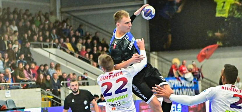 SEHA-Gazprom League. Ставропольский "Виктор" дома уступил минскому СКА с разницей 4 мяча. Артём Сельвесюк отличился 8 раз