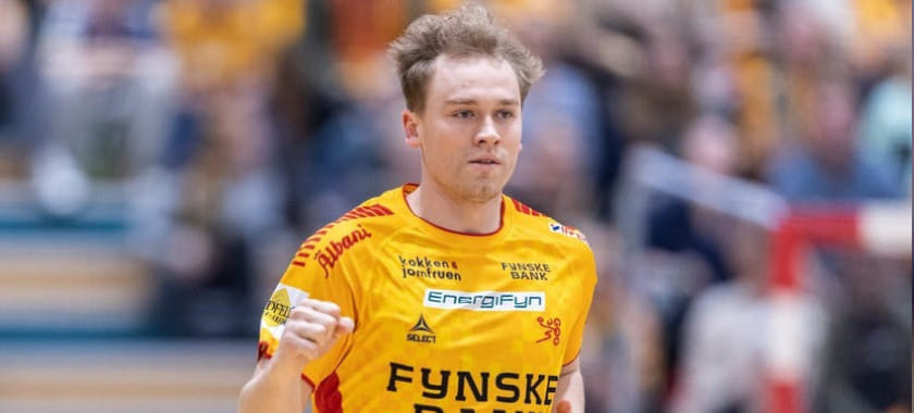 Дания. Полусредний "Гудме" и чемпион мира-2023 Симон Пютлик назван лучшим гандболистом страны прошлого года