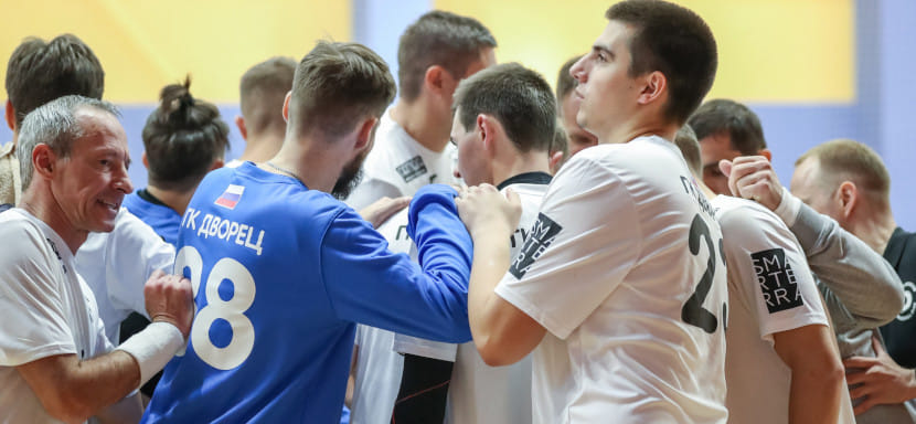 Кубок России. Команды первой лиги "Дворец" и "Кабаны" обыграли представителей высшей лиги и пробились 1/16 финала