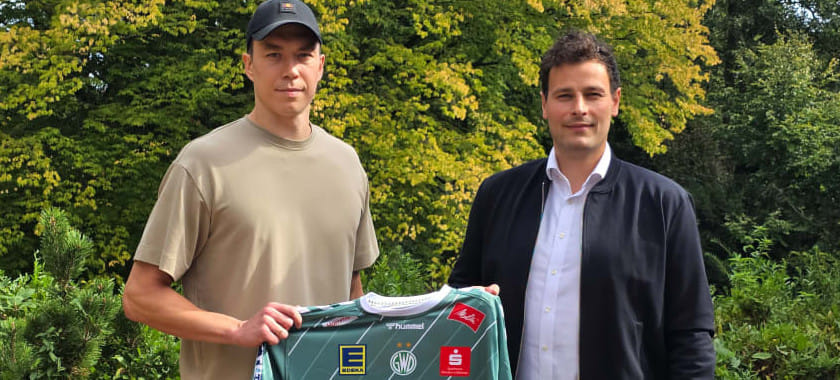 Российский полусредний Азат Валиуллин остался в бундеслиге, 35-летний гандболист подписал однолетний контракт с "Минденом"