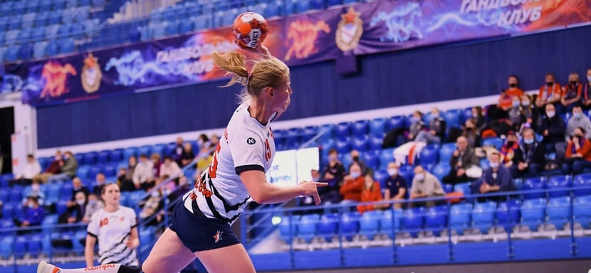 Olimpbet Суперлига. Правая крайняя Алина Триобчук продолжит защищать цвета звенигородской "Звезды". Контракт до лета 2025 года