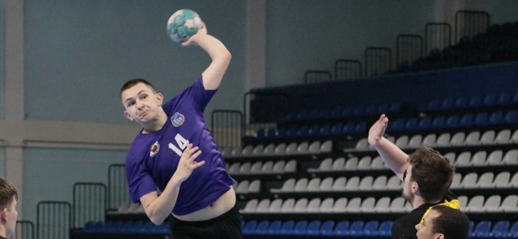 Молодёжное первенство России. Юноши. "Чеховские медведи"-УОР №4 разгромили СГАУ-"Саратов-2" с преимуществом в 20 мячей
