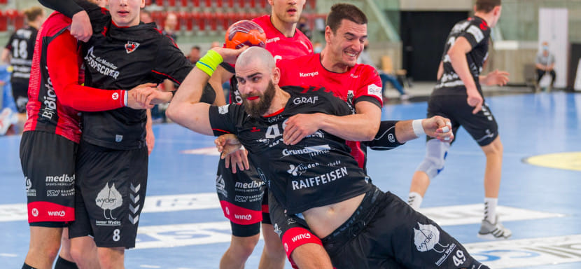 Кубок ЕГФ. Игрок "Арау" Мартин Сланинка пропустит четвертьфинальные матчи из-за неспортивного поведения во встрече с "Карвиной"