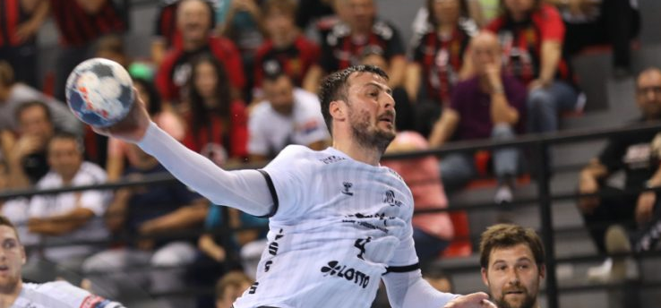 ЧЕ-2020. Домагой Дувняк недоволен нагрузкой игроков на турнире: "Они видят только свою прибыль! Кто-то проведет четыре матча за пять дней"