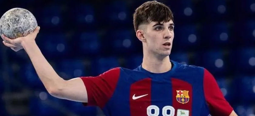 Полусредний "Барселоны" Петар Цикуша выбыл из-за повреждения связки левого голеностопа, сроки восстановления пока не называются