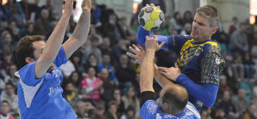 Балканы. 42-летний черногорский левый полусредний Ален Муратович возобновляет игровую карьеру в клубе второго испанского дивизиона