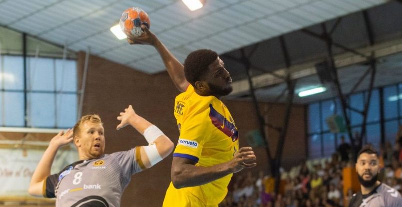 Испания. "Барселона" выиграла Суперкубок страны, обыграв "Куэнку"