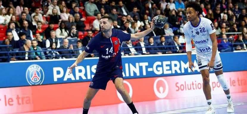 Франция. "Пари Сен-Жермен" и ещё три клуба сильнейшей лиги пробились в четвертьфинальный раунд Кубка страны