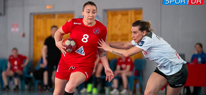 Olimpbet Суперлига. Екатерина Береснева: "Нам бы ещё двух-трёх игроков… Конкуренция поможет! У нас углы вообще без замен пашут"