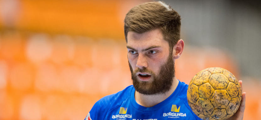 Португалия. Правый полусредний шведского "Шевде" Джек Турин со следующего сезона присоединится к "Порту"