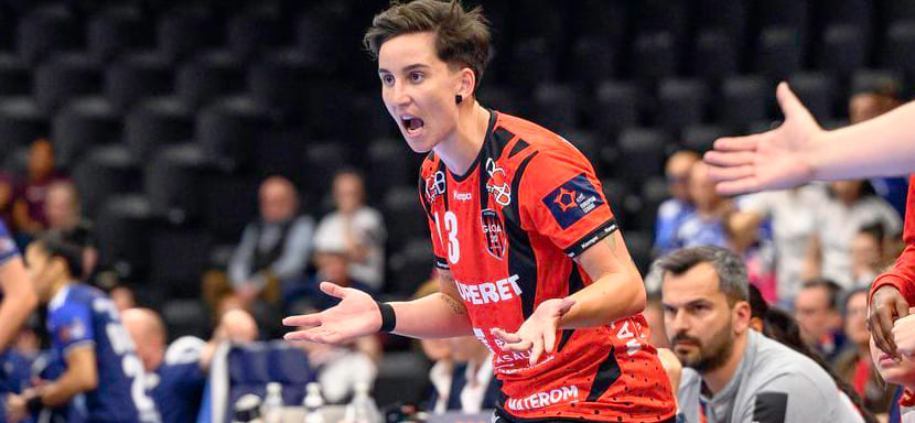 Бывший капитан сборной Румынии Кристина Ласло вернулась в состав "Глории Бистрицы" после увольнения Флорентина Перы