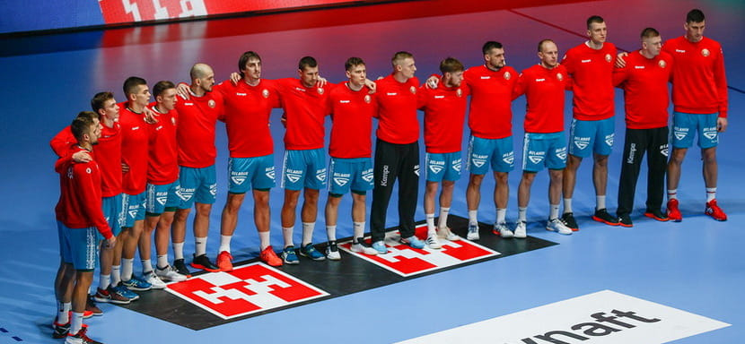Мужская сборная Беларуси сегодня начала УТС в Минске. 19 и 20 декабря подопечные Юрия Шевцова сыграют с командой Бахрейна
