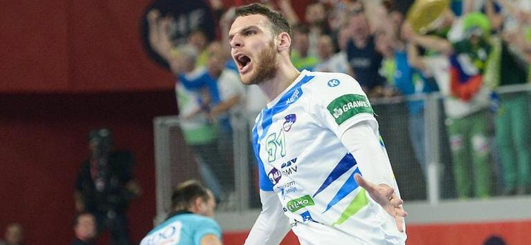 Венгрия. Левый полусредний сборной Словении Борут Мачковшек останется в "Пике"