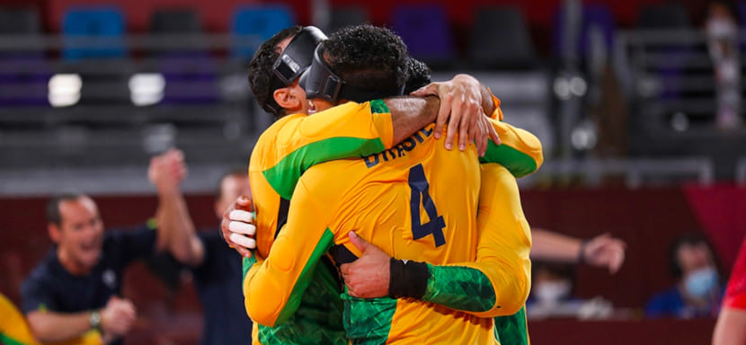 Искусство слушать. Голбол — игра наощупь: звенящий мяч, широкие ворота и абсолютная темнота