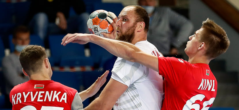 Olimpbet Суперлига. Левый полусредний Никита Самарский вернулся в "Каустик", 23-летний разыгрывающий Олег Спасенов завершил карьеру