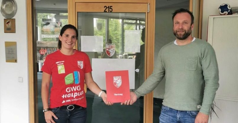 Женская бундеслига. "Халле-Нойштадт" пополнился линейной Леони Новак