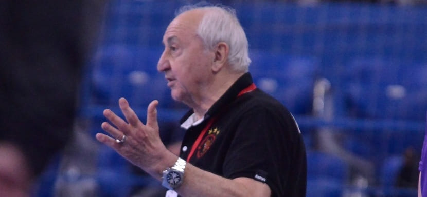 Владимир Максимов: "На ЧМ у белорусов выходит Артем Кулак и всей сборной России, включая чеховцев, говорит: можно, я вас порву немножечко? И отгружает пять голов"