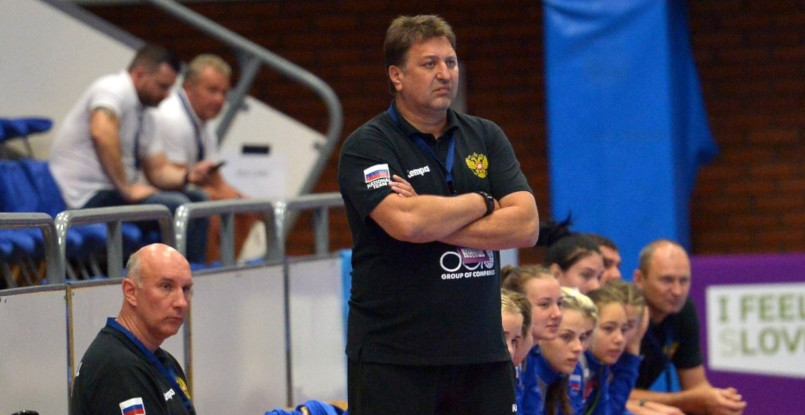 Девушки. ЧЕ-2019. Михаил Измайлов: "Слышите, как я охрип? Это от крика: бежать!"