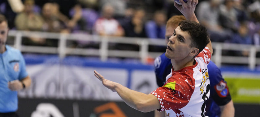 "Хробры" дома обыграл "Легионово" в единственном матче игрового дня чемпионата Польши и вышел на четвёртое место