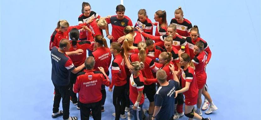 Женская сборная России сегодня сыграет второй матч на товарищеском турнире в нидерландском Хертогенбосе