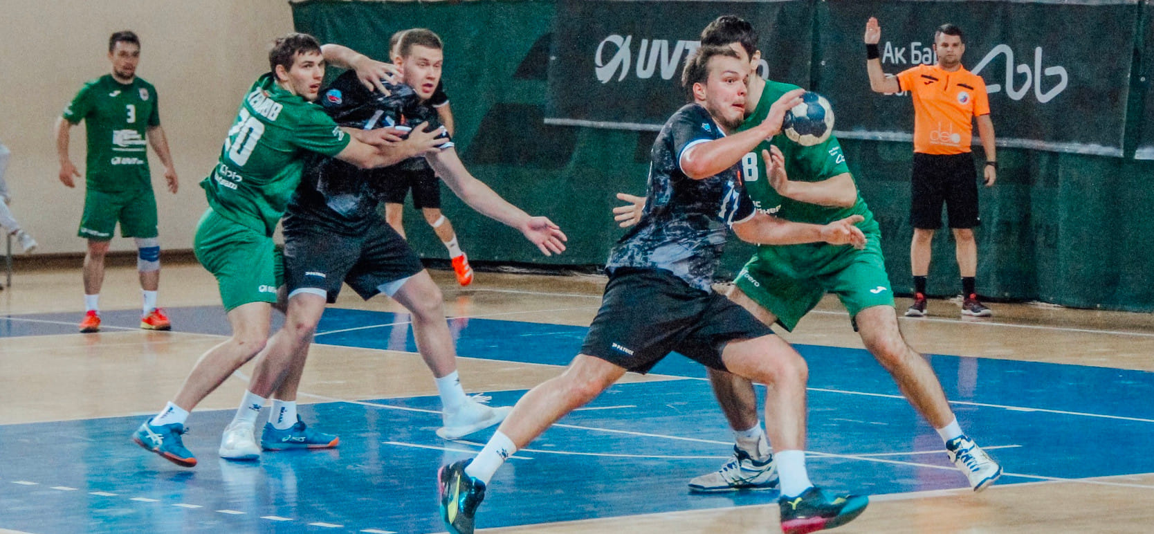 Высшая лига. Владислав Калараш против Василия Филиппова. Попьют ли "академики" крови у "Зиланта"?