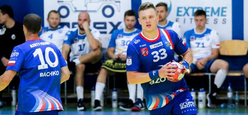 Польша. Линейный сборной страны Давид Давыдзик покинет "Азоты" после этого сезона. Он может оказаться в "Висле" Косоротова и Житникова